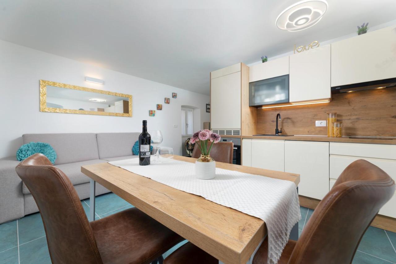 Studio, 70 Steps From The Baska (Krk)